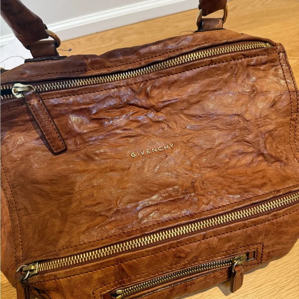 Givenchy Pandora - Picture 4 of 7